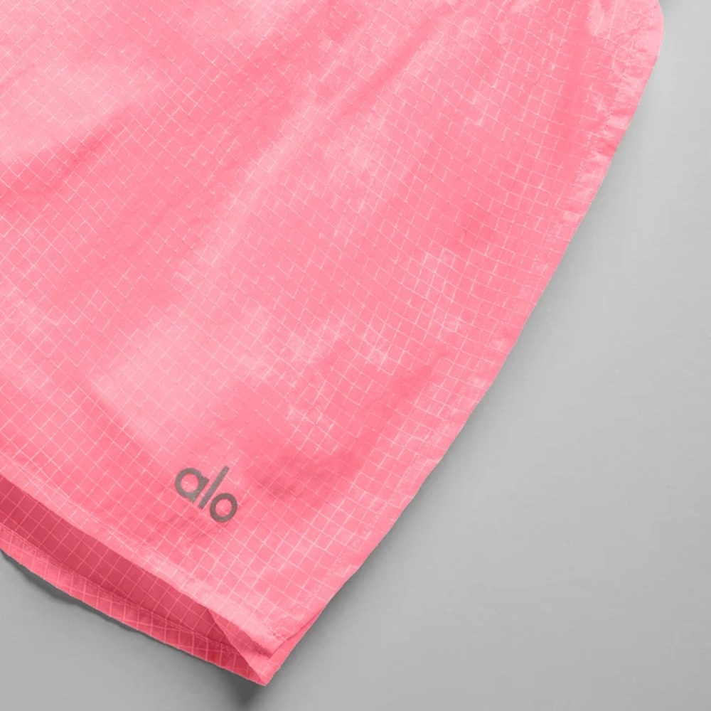 NWT ALO Yoga Neon Bubblegum Game Time Shorts - Picture 8 of 9